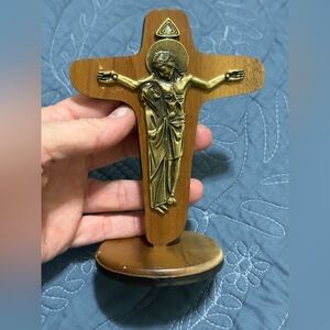 UNITY CROSS TABLE TOP ICON, ANTIQUE GOLD ON WOOD BASE Jesus Crucifix Religious